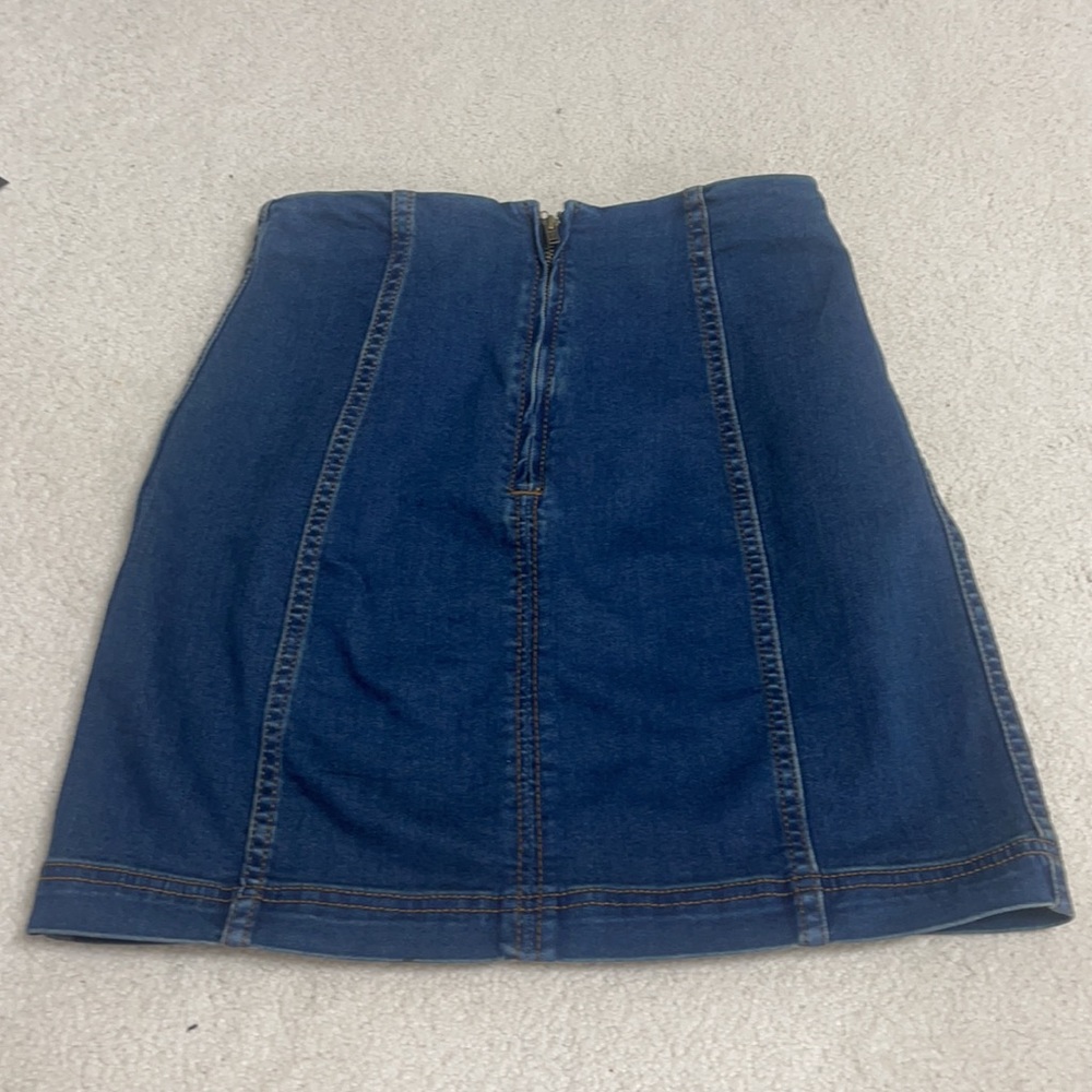Free People blue denim skirt, size 2 - Picture 2 of 3